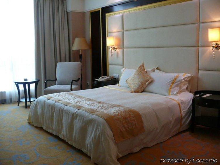 City Hotel Фошан Стая снимка