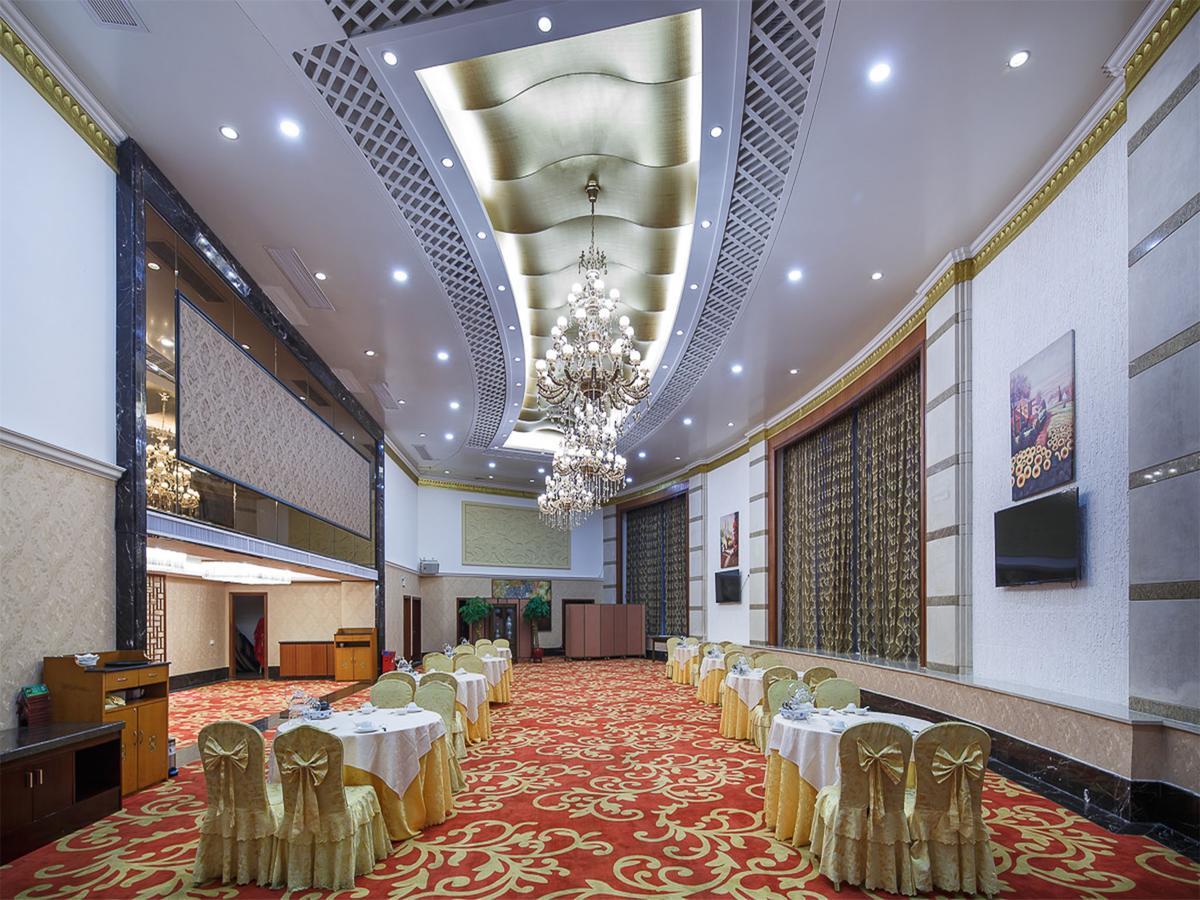 City Hotel Фошан Екстериор снимка