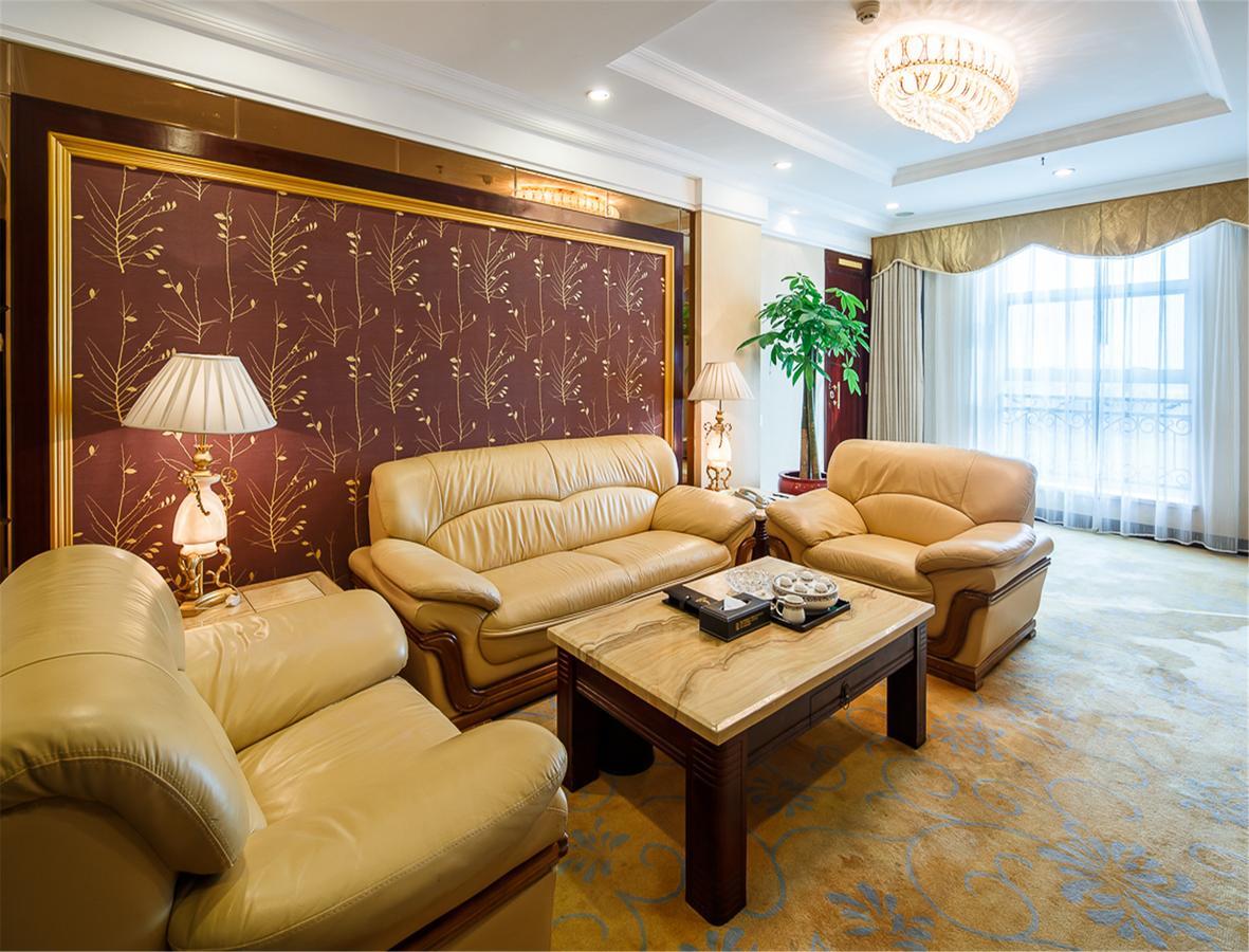 City Hotel Фошан Екстериор снимка
