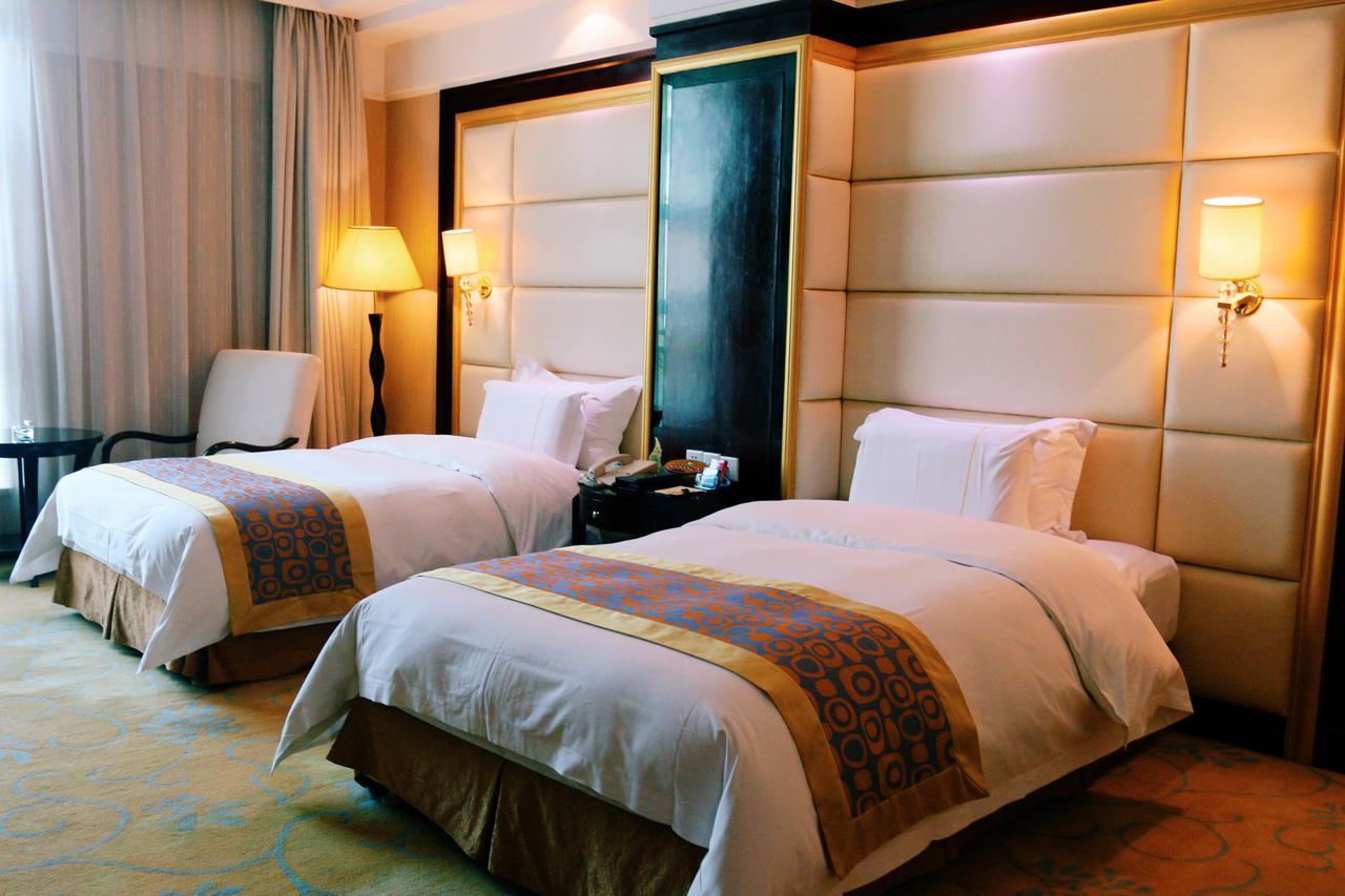 City Hotel Фошан Екстериор снимка