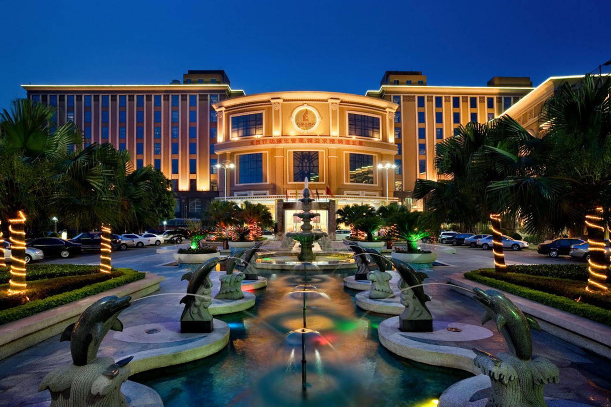 City Hotel Фошан Екстериор снимка