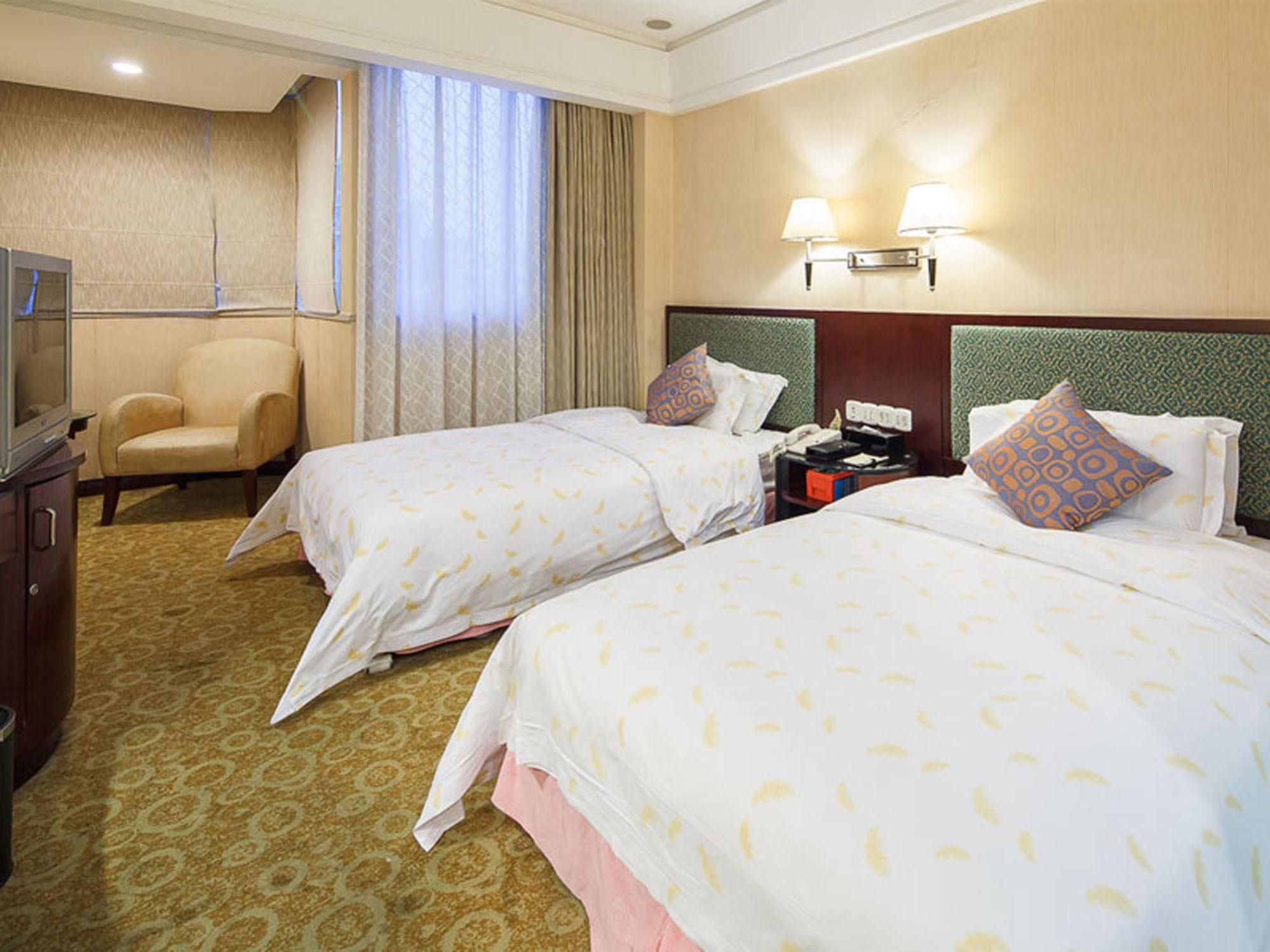 City Hotel Фошан Екстериор снимка