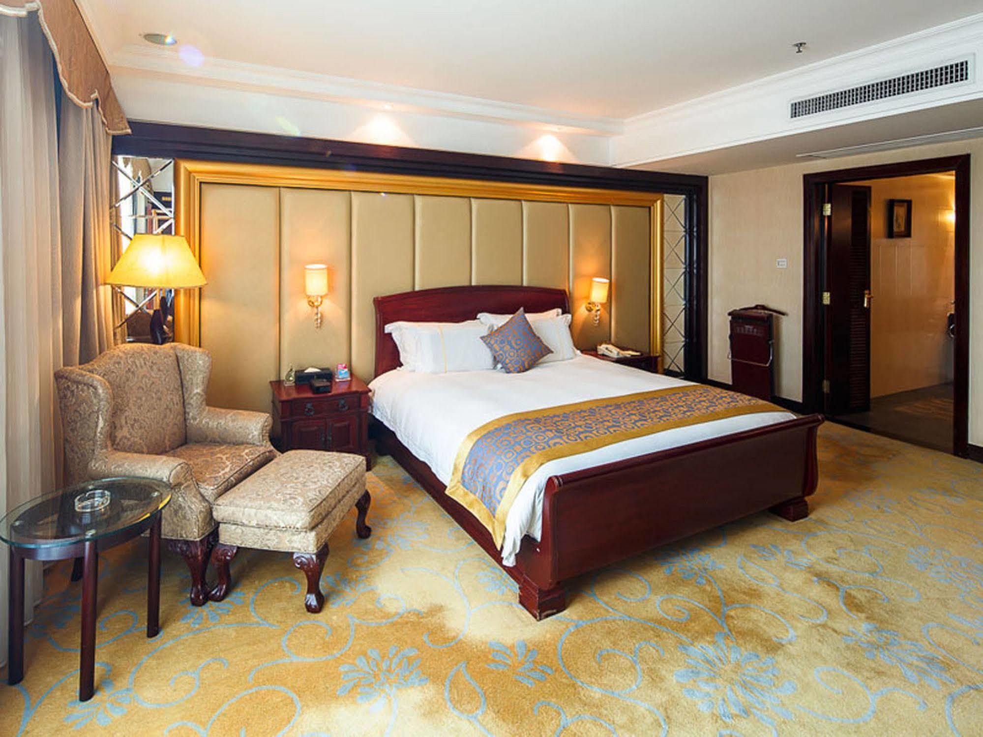 City Hotel Фошан Екстериор снимка